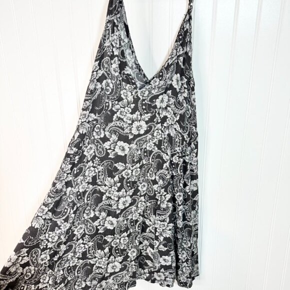 Fourteen and 9th Junior Floral Sundress Black and White Sz S - Picture 2 of 7